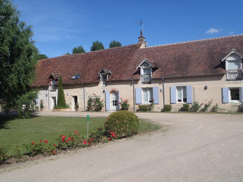 Chambres D'Hotes Du Domaine De Jacquelin Saint-Germain-du-Puy Bagian luar foto